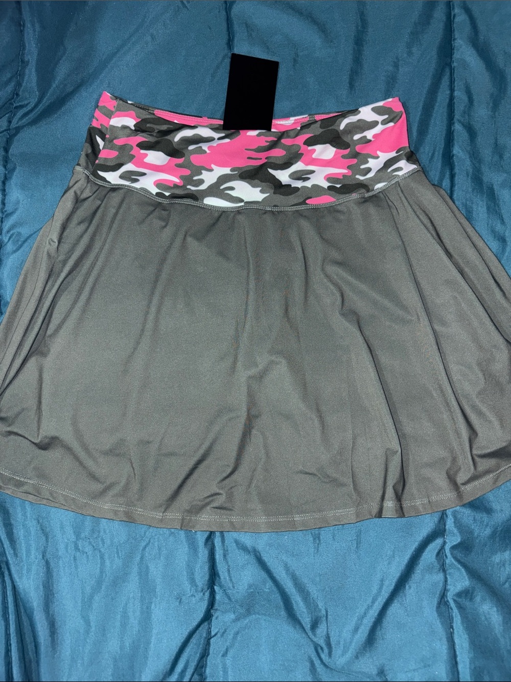 Xioker- Hunter green / Skort with Pink, White, Green Camo Waistband - M